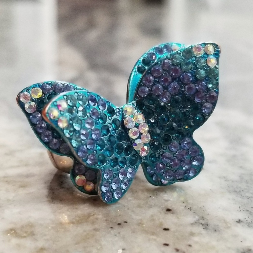 Beautiful blue stretchy sparkly butterfly ring
